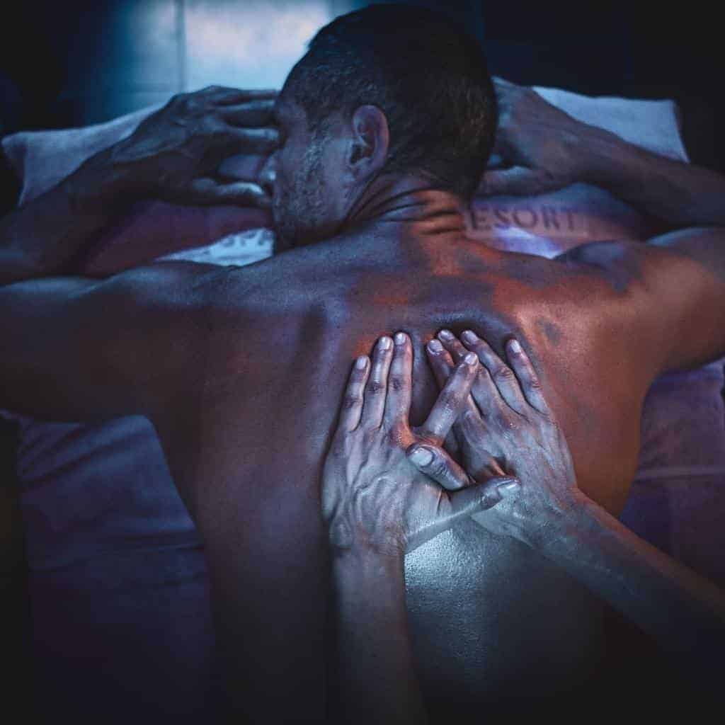 Massaggio rilassante alla schiena presso terme Sollievo. Benessere termale.